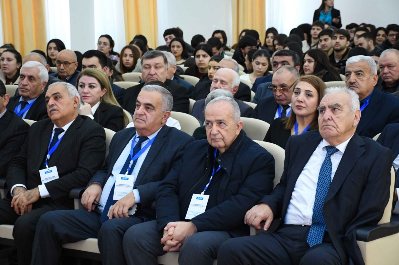 ADAU-da elmi-praktik konfrans keçirilib - FOTOLAR